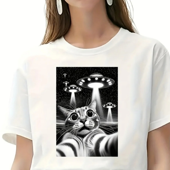 Hand Crafted Other - Alien Cat Graphic Tee